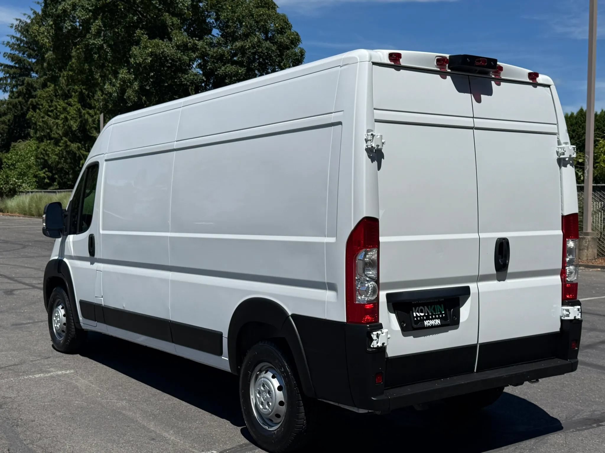 Used 2025 RAM ProMaster 2500 FWD image 4