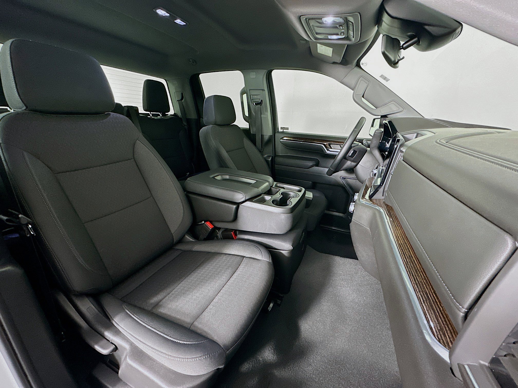 Used 2024 GMC Sierra 1500 Elevation image 30