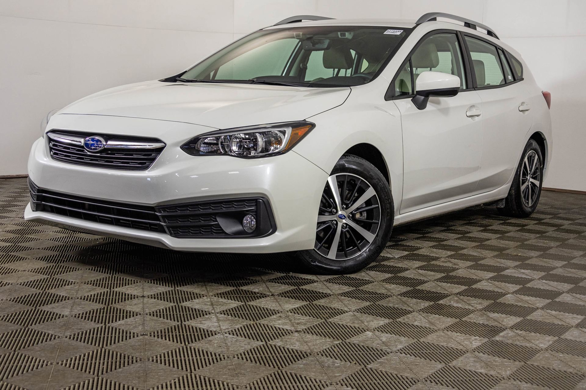 Used 2023 Subaru Impreza 2.0i Premium AWD/4WD image 2