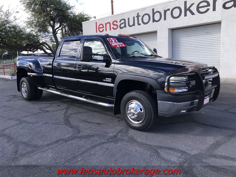 Used 2002 Chevrolet Silverado 3500 LT AWD/4WD image 2