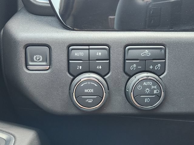 Used 2024 Chevrolet Silverado 1500 RST w/ Z71 Off-Road Package AWD/4WD image 24