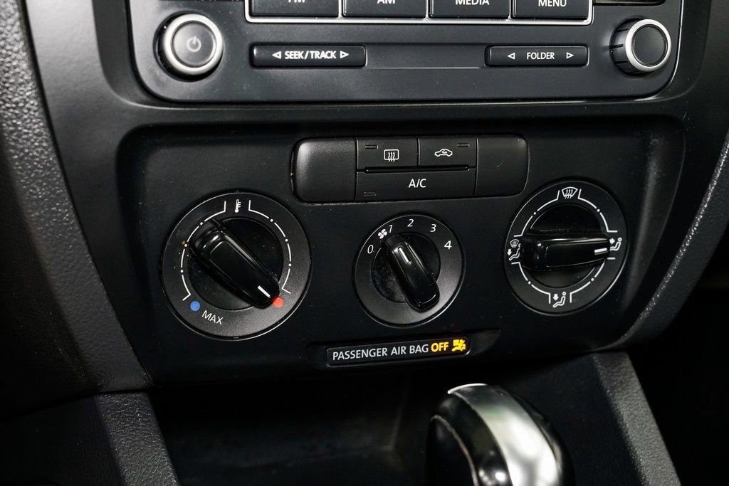 Used 2013 Volkswagen Jetta S image 14