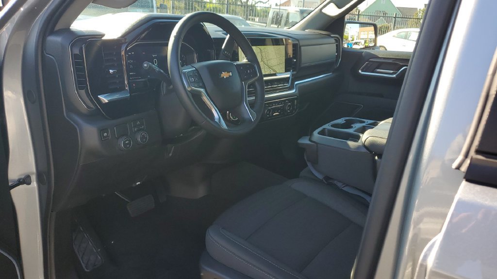 Used 2026 Chevrolet Silverado 1500 LT RWD image 19