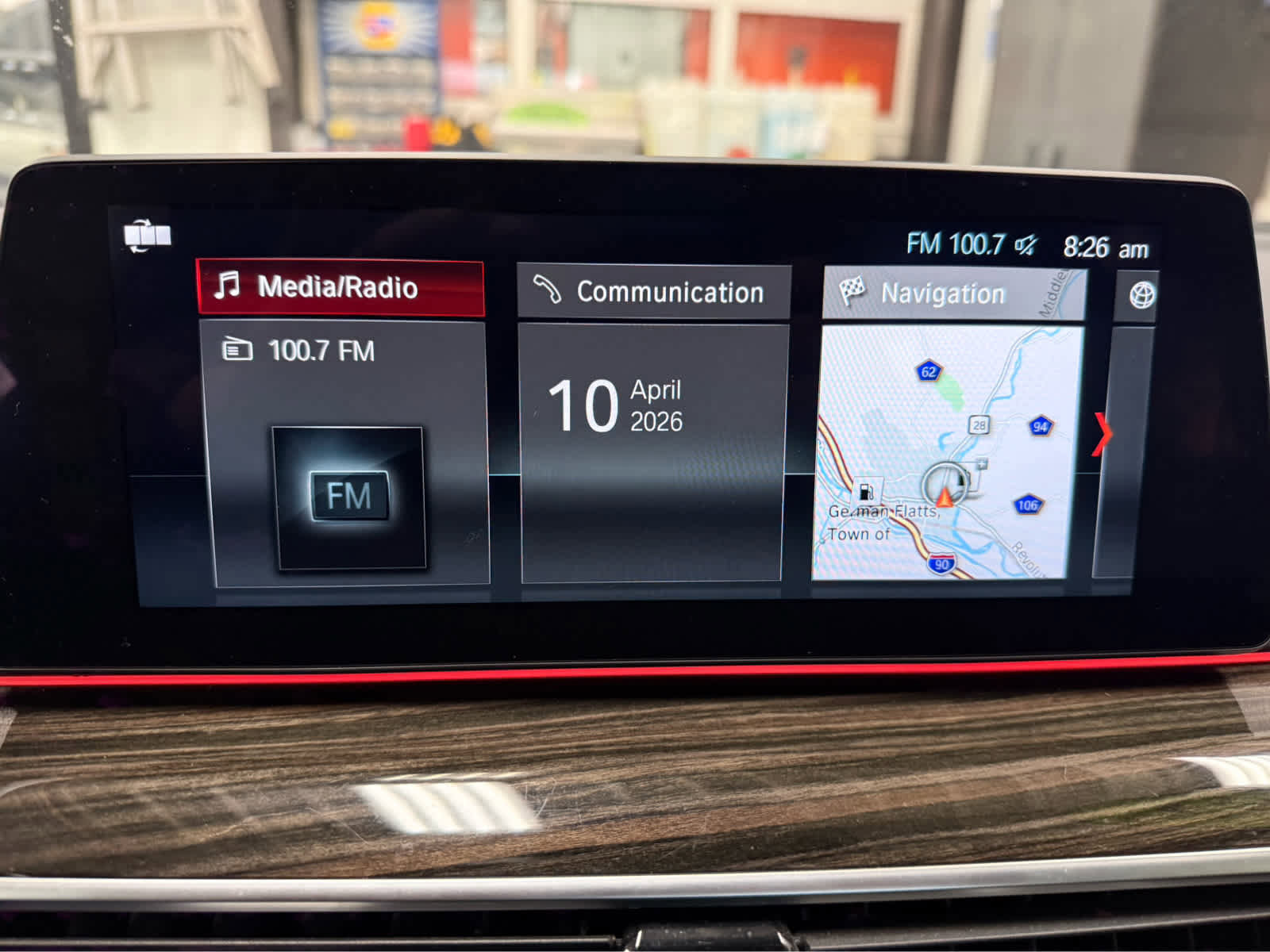 Used 2018 BMW M550i xDrive image 30