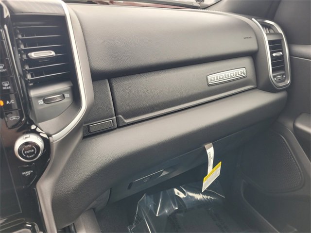 New 2026 RAM 1500 4x4 Crew Cab image 29