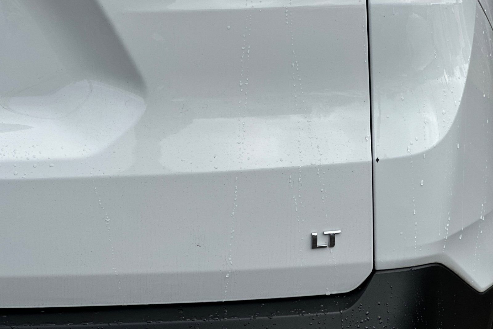 Used 2023 Chevrolet Traverse LT FWD image 34