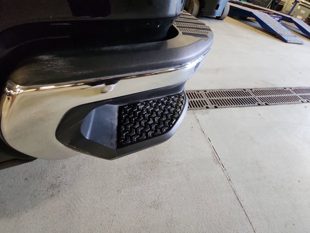 Certified 2025 Chevrolet Silverado 1500 LTZ w/ LTZ Premium Package image 38