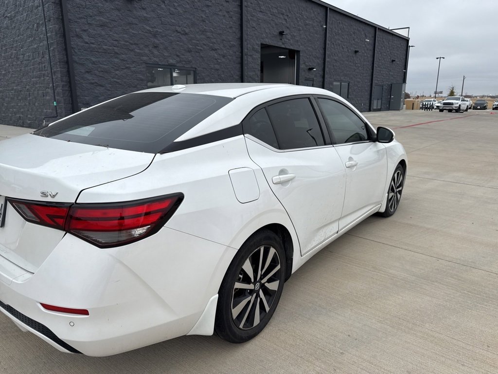 Used 2022 Nissan Sentra SV w/ SV Premium Package image 4