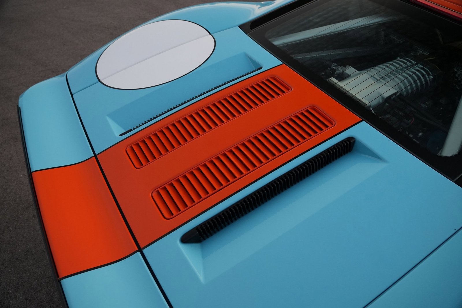 Used 2006 Ford GT image 25