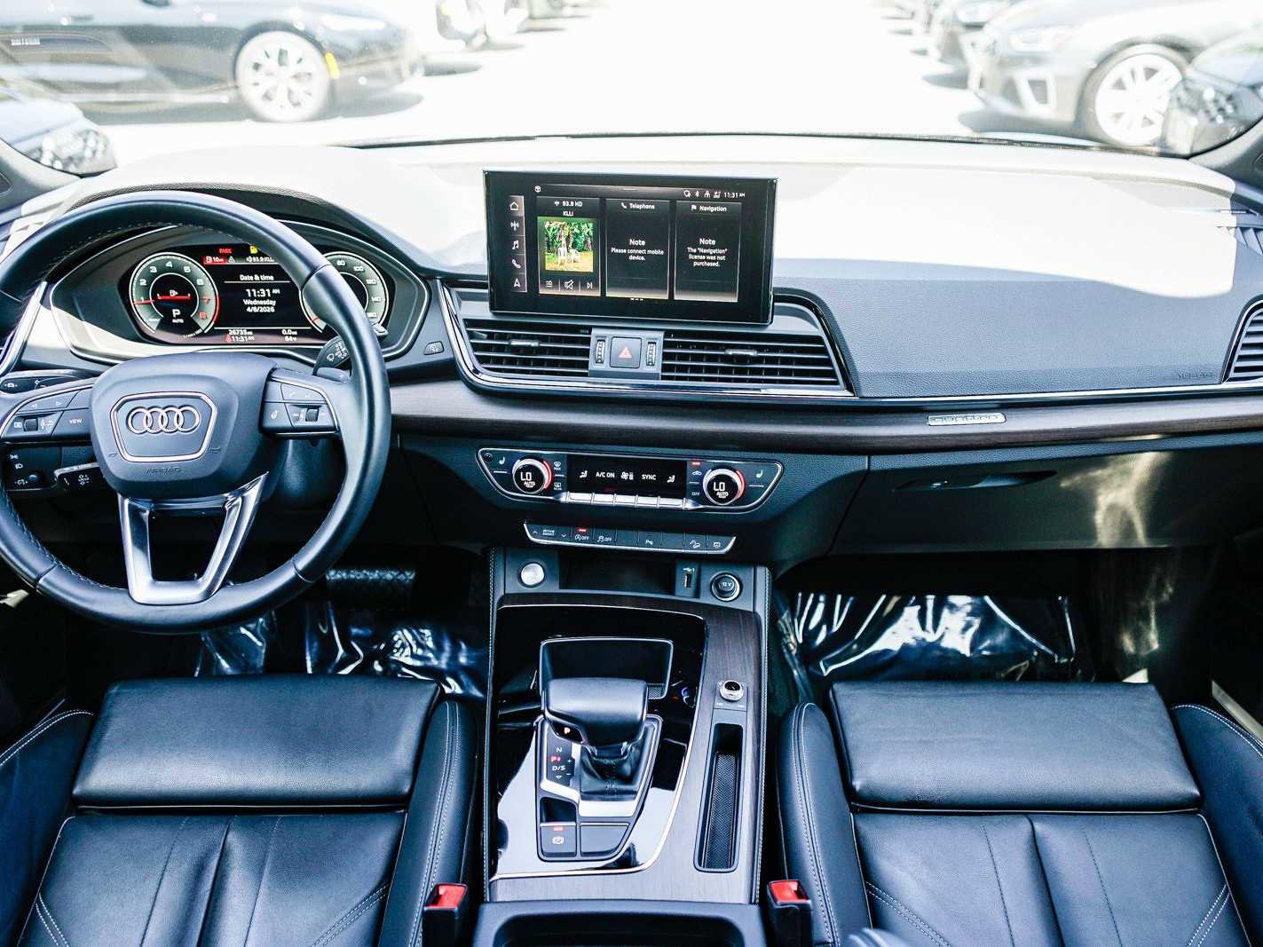 Used 2023 Audi Q5 2.0T Premium Plus w/ Premium Plus Package AWD/4WD image 12