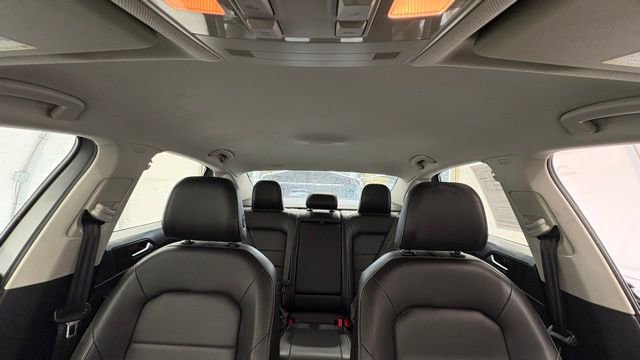 Used 2024 Volkswagen Jetta SE image 29