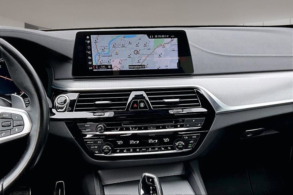 Used 2018 BMW M550i xDrive image 6