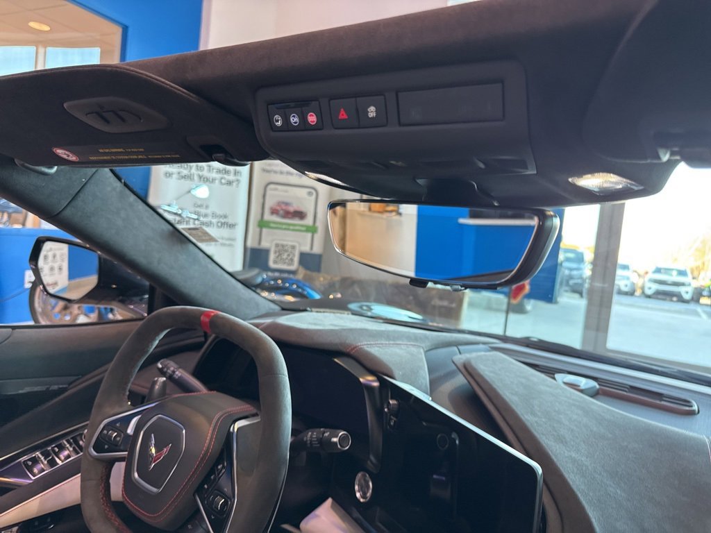 Used 2023 Chevrolet Corvette Stingray Premium Conv w/ Z51 Performance Package image 29