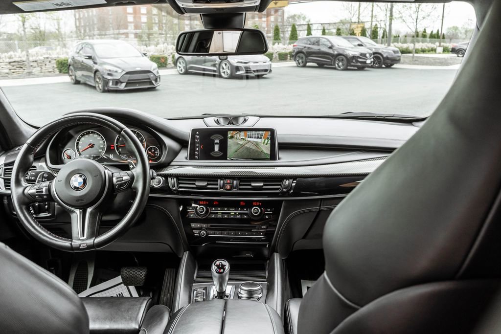 Used 2018 BMW X5 M image 9