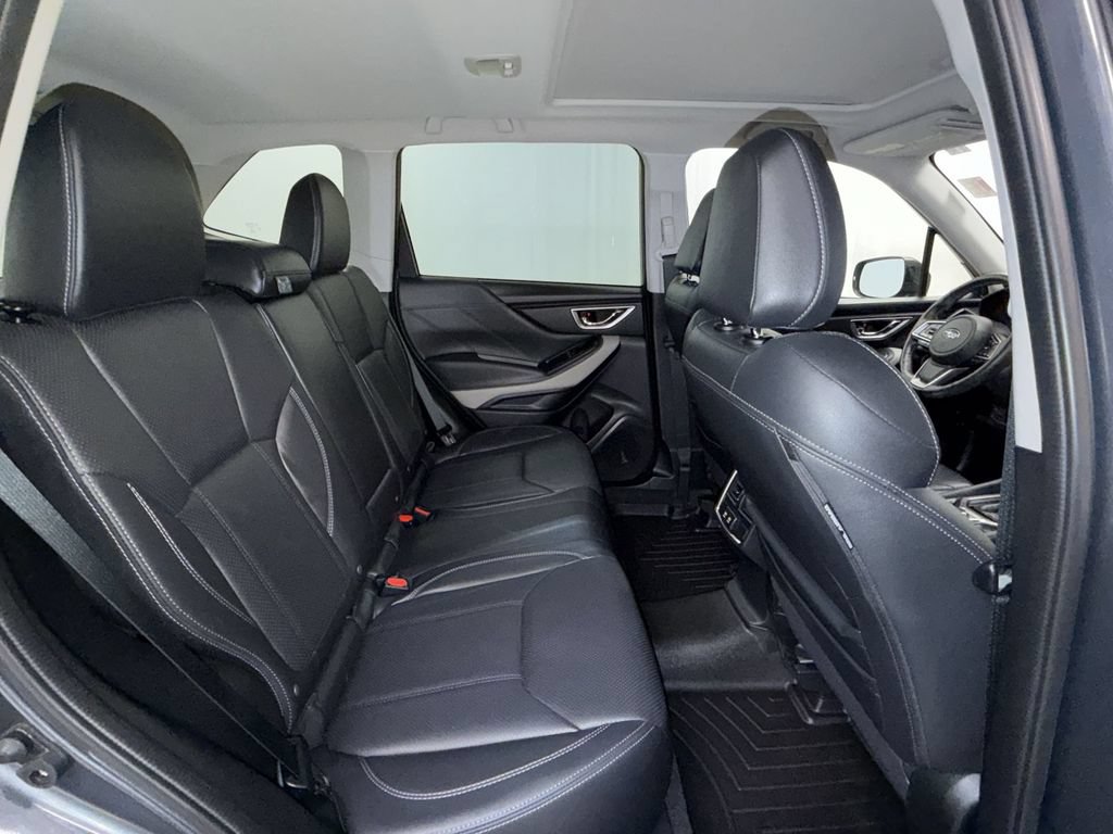 Used 2023 Subaru Forester Limited AWD/4WD image 16