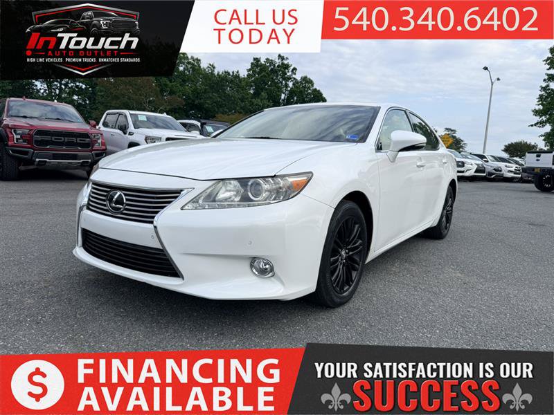 Used 2013 Lexus ES 350 w/ Luxury Pkg FWD image 1