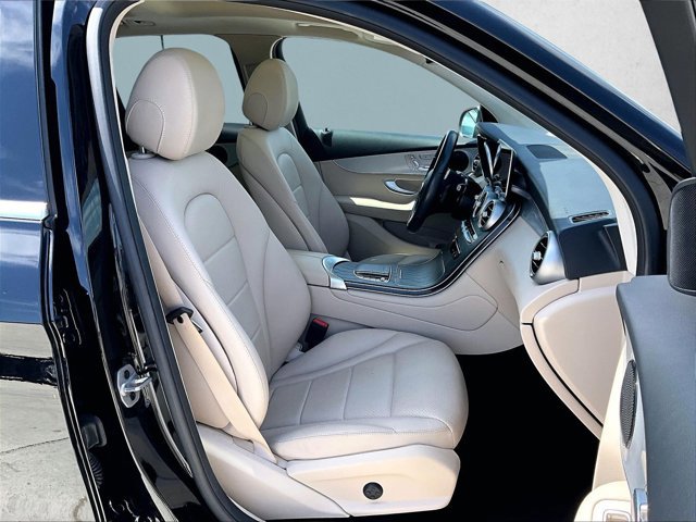 Certified 2022 Mercedes-Benz GLC 300 image 9