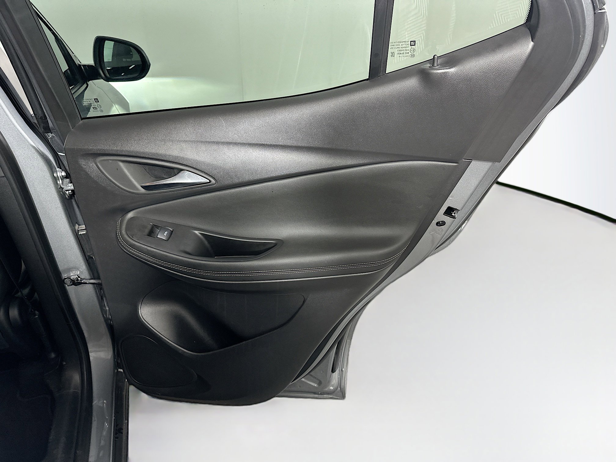 Used 2025 Buick Encore GX Preferred FWD image 28