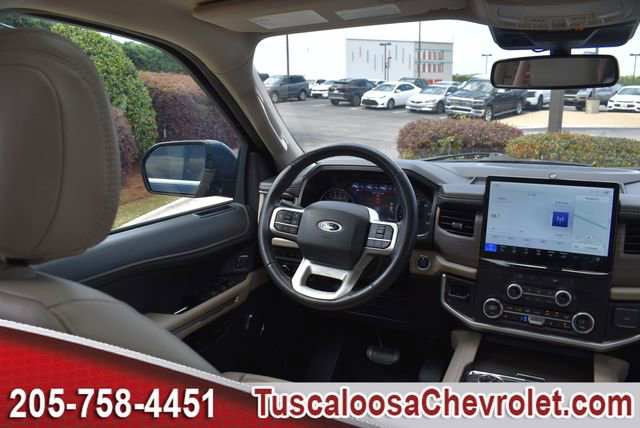 Used 2024 Ford Expedition Limited image 32