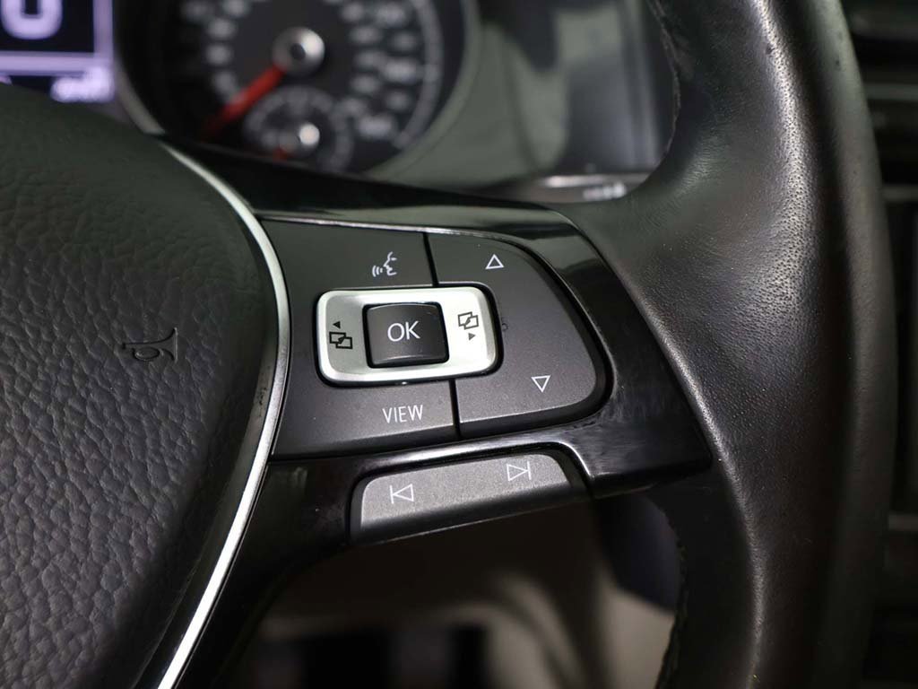 Used 2019 Volkswagen Golf S image 40