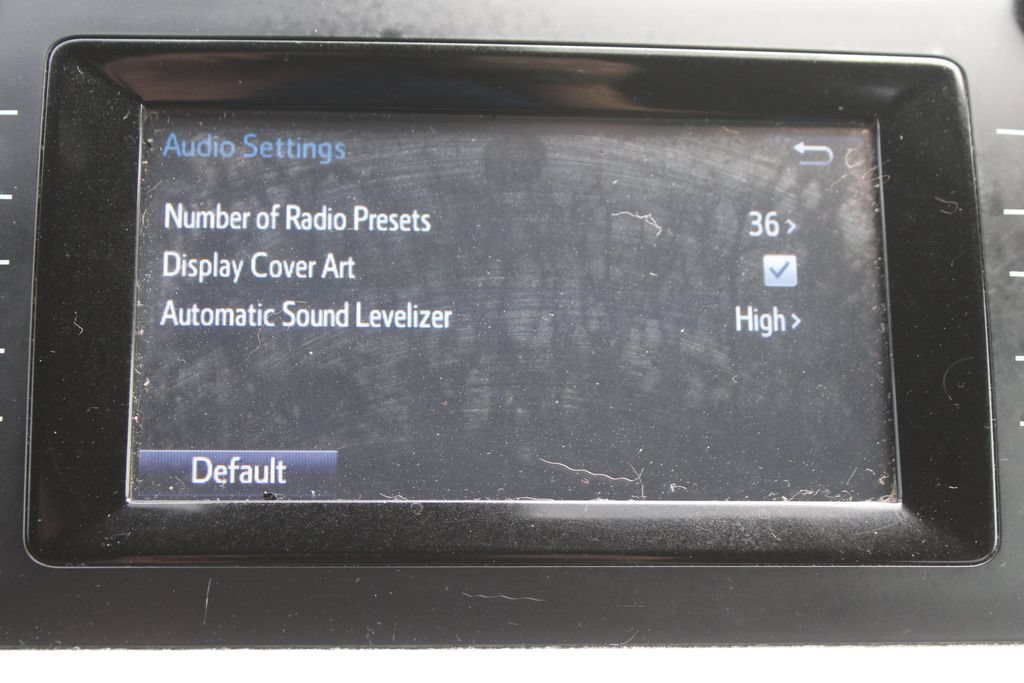 Used 2019 Toyota Highlander LE FWD image 41