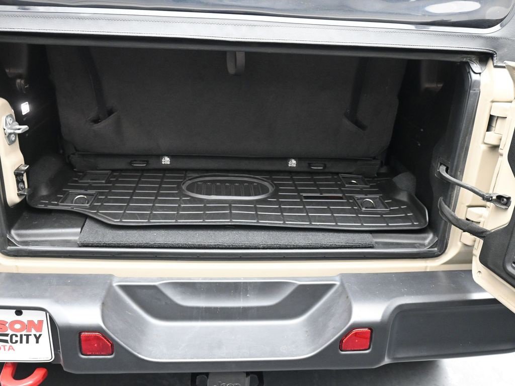 Used 2022 Jeep Wrangler Rubicon image 15