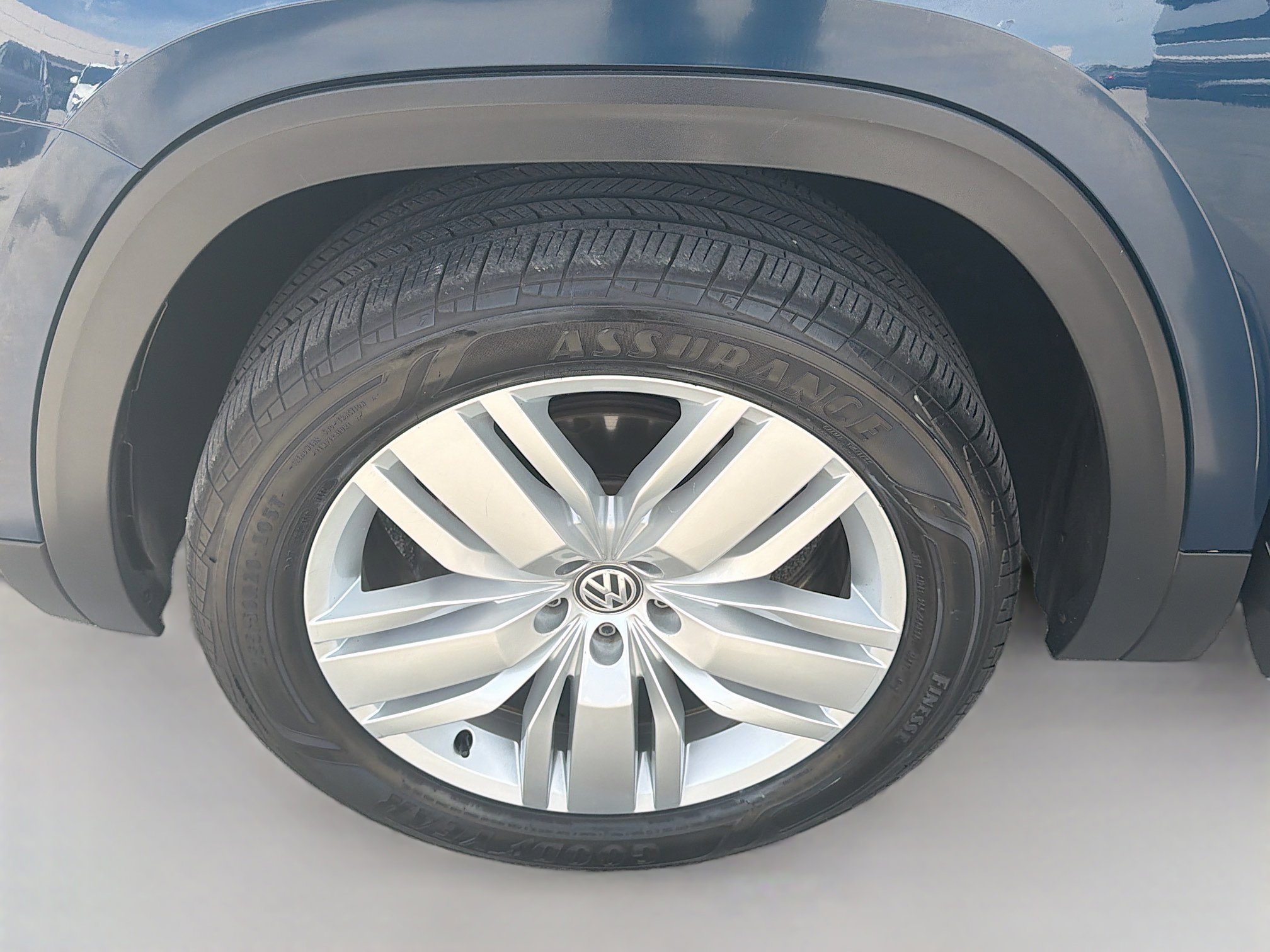 Used 2019 Volkswagen Atlas SE w/ Towing Package FWD image 37