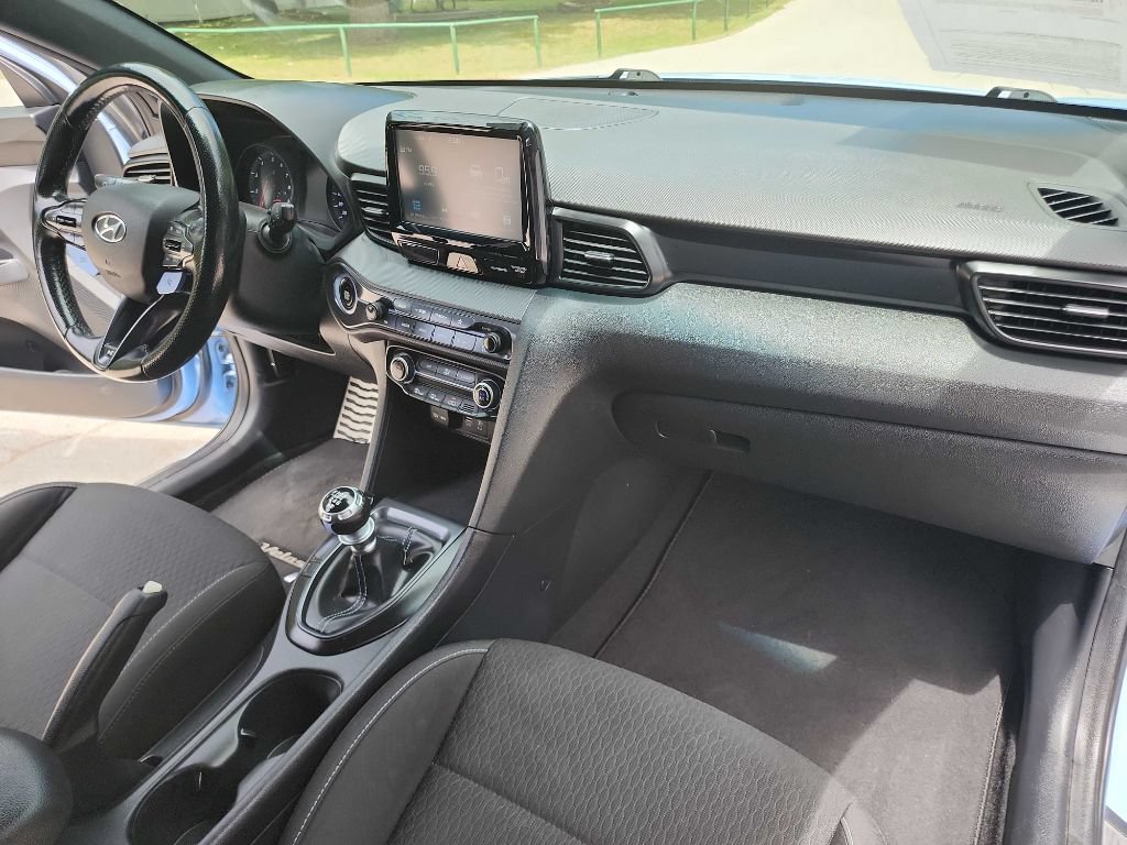 Used 2020 Hyundai Veloster N w/ Performance Package FWD image 33