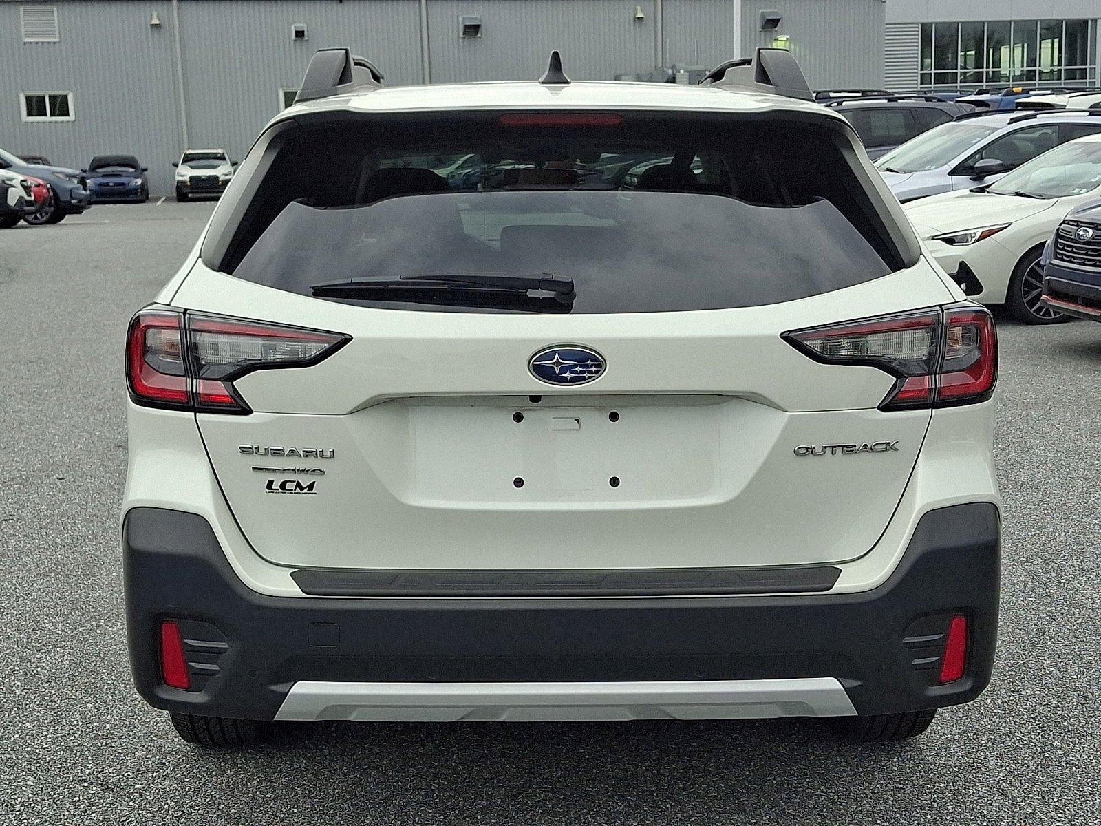 Used 2022 Subaru Outback Limited w/ Popular Package #2 AWD/4WD image 4