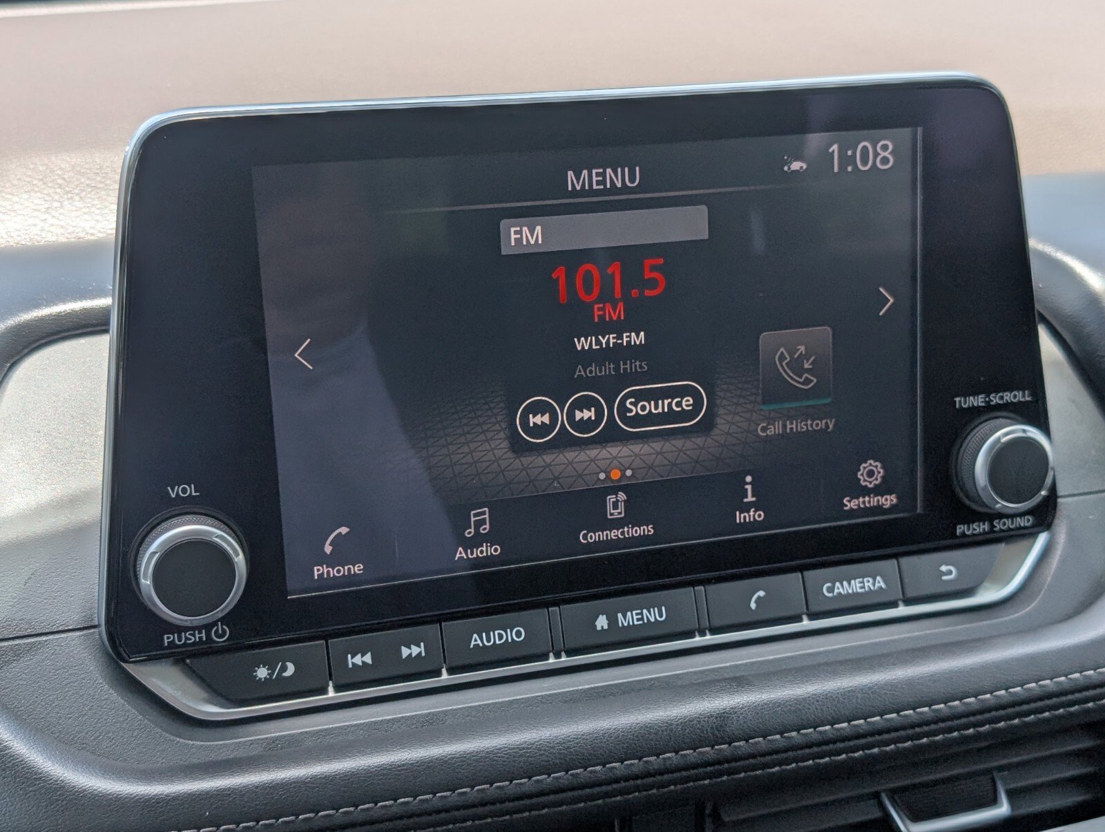 Used 2022 Nissan Rogue SV FWD image 21