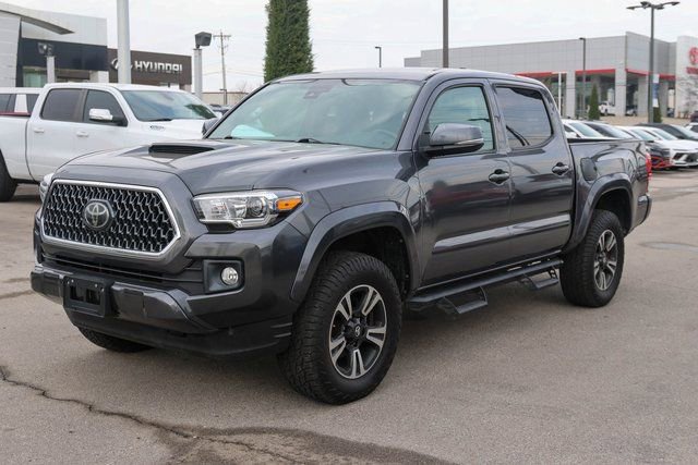 Used 2019 Toyota Tacoma TRD Sport image 6