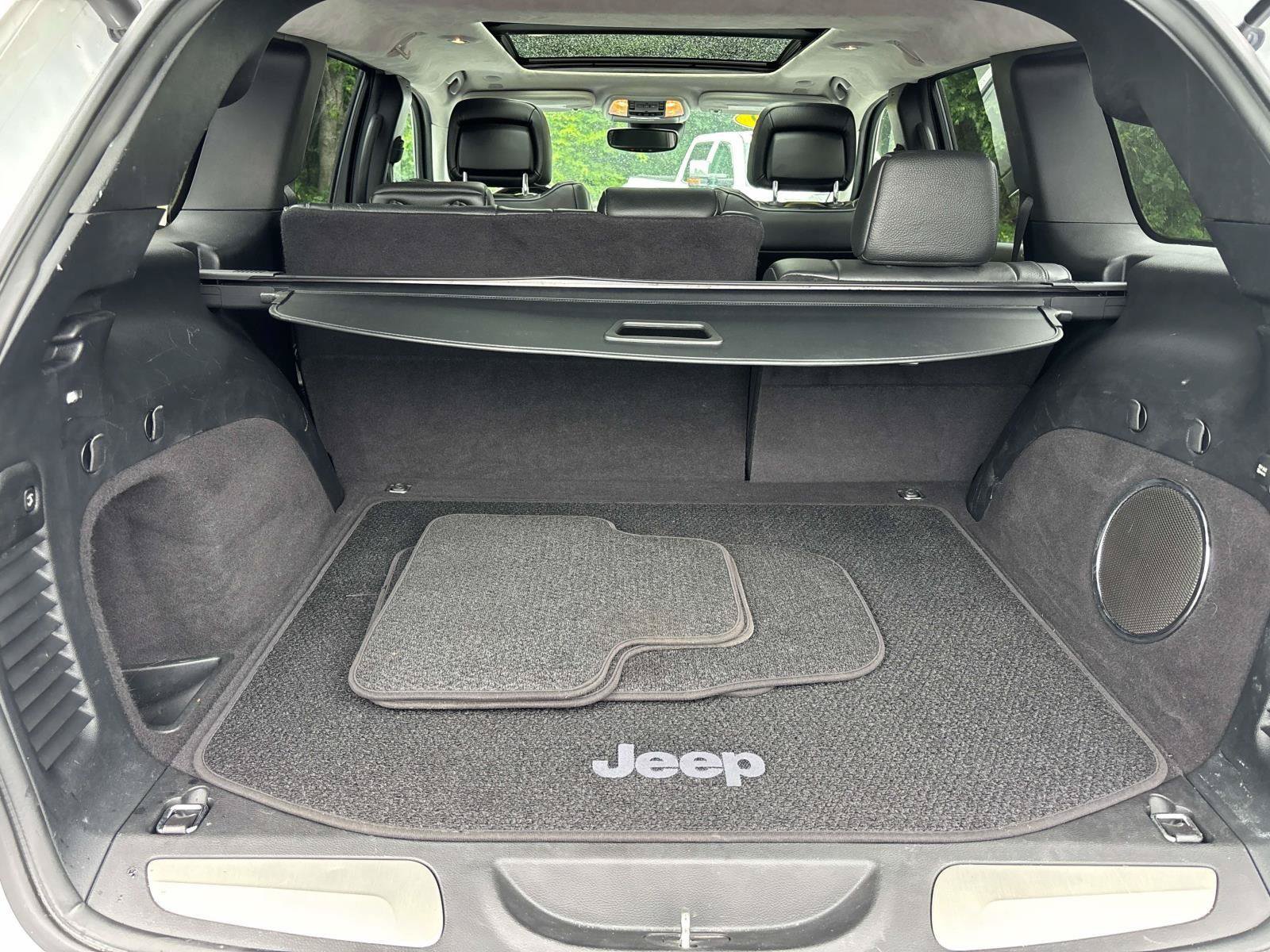 Used 2019 Jeep Grand Cherokee Summit AWD/4WD image 18