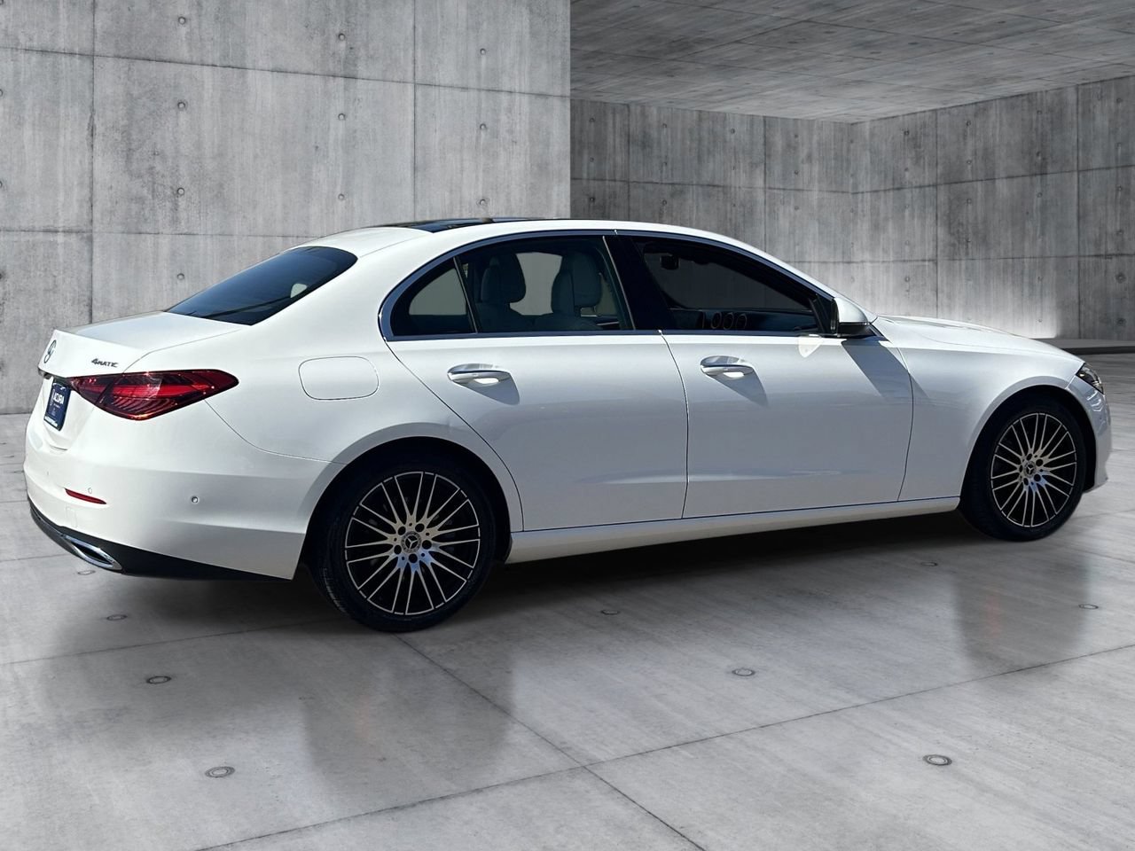 Used 2025 Mercedes-Benz C 300 4MATIC Sedan image 5