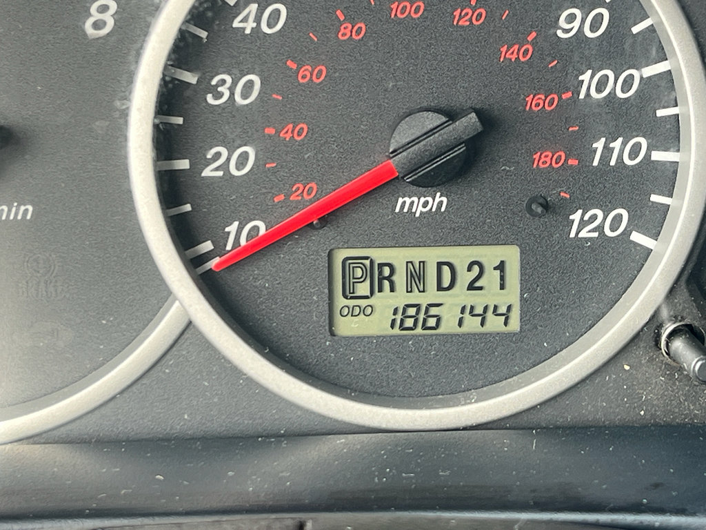 Used 2004 MAZDA Tribute LX image 30