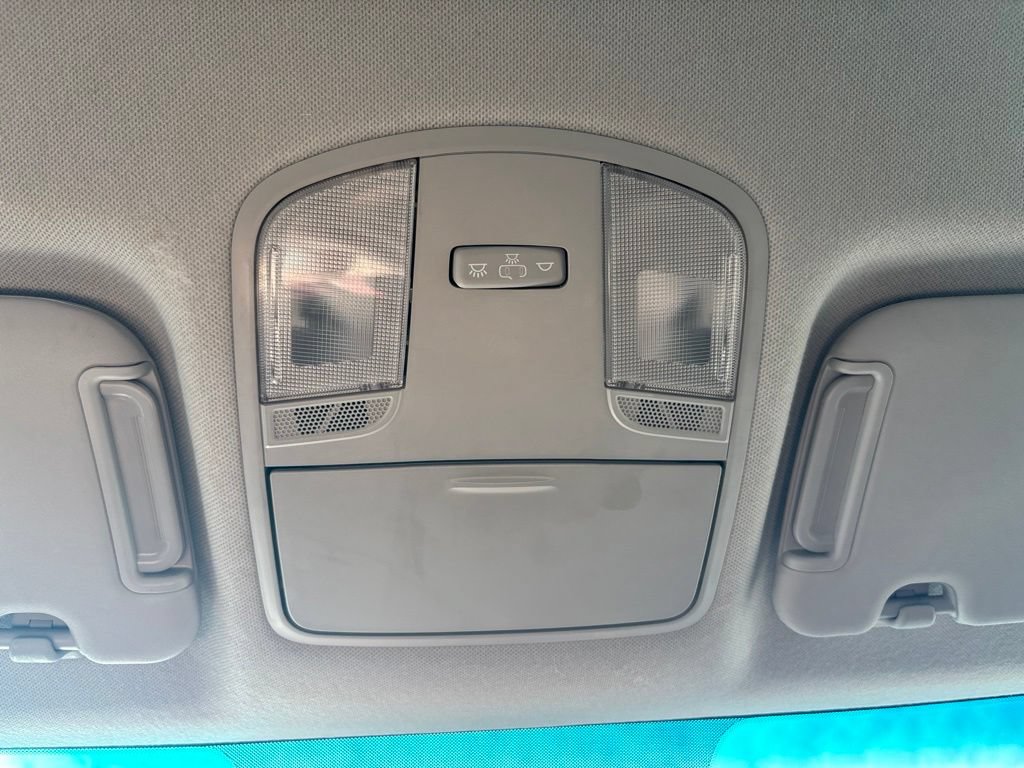 Used 2019 Hyundai Elantra GT FWD image 24
