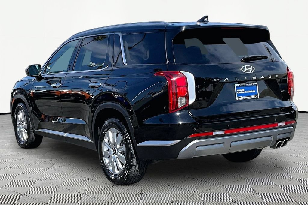 Certified 2024 Hyundai Palisade SEL FWD image 7