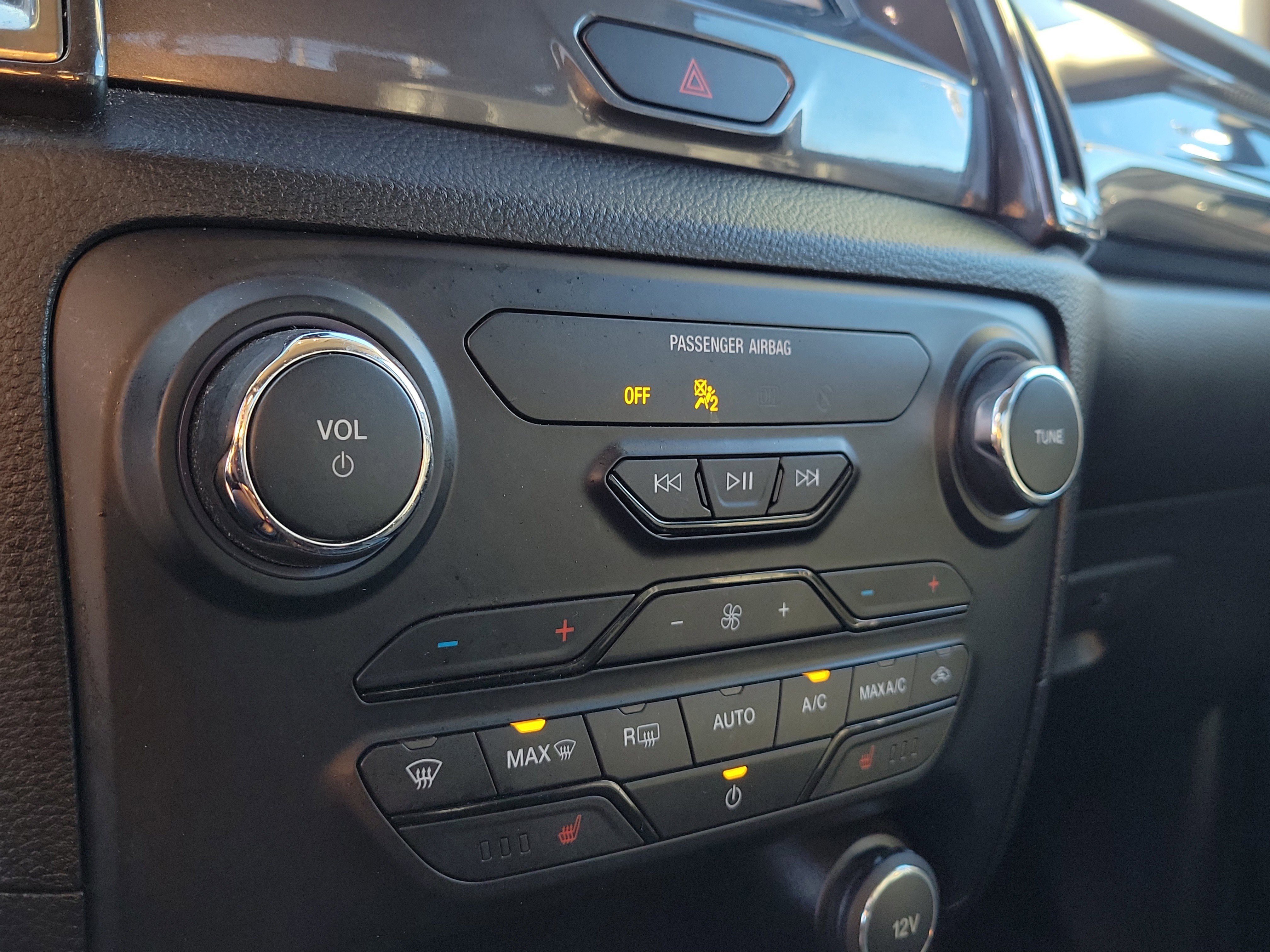 Used 2020 Ford Ranger Lariat w/ Technology Package image 12