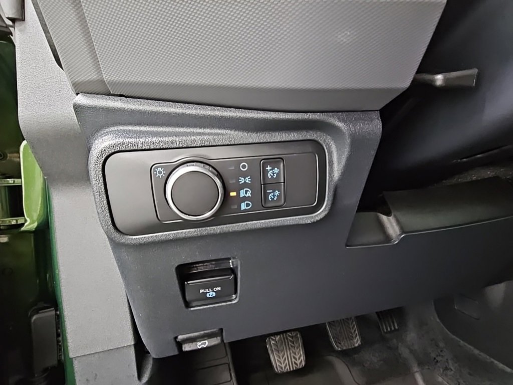 Used 2022 Ford Bronco Black Diamond image 28