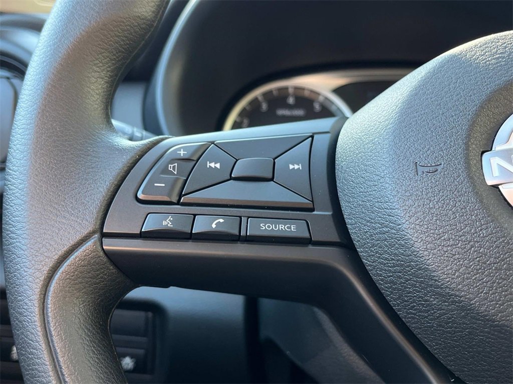 New 2025 Nissan Kicks Play S image 23