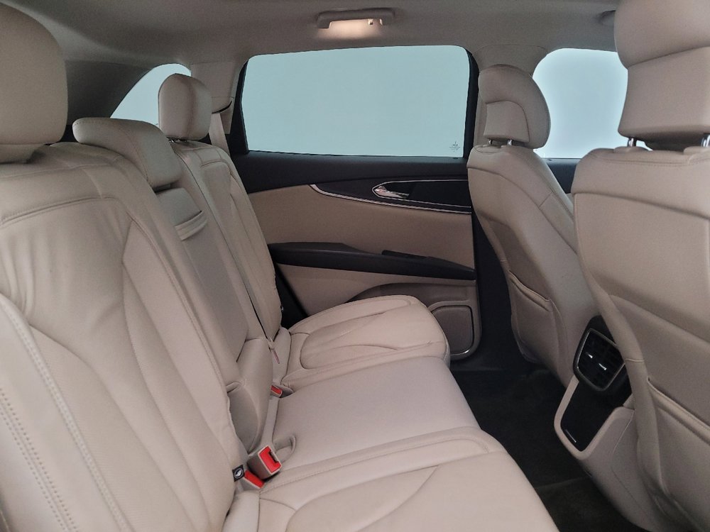 Used 2016 Lincoln MKX Select w/ Select Plus Package FWD image 19