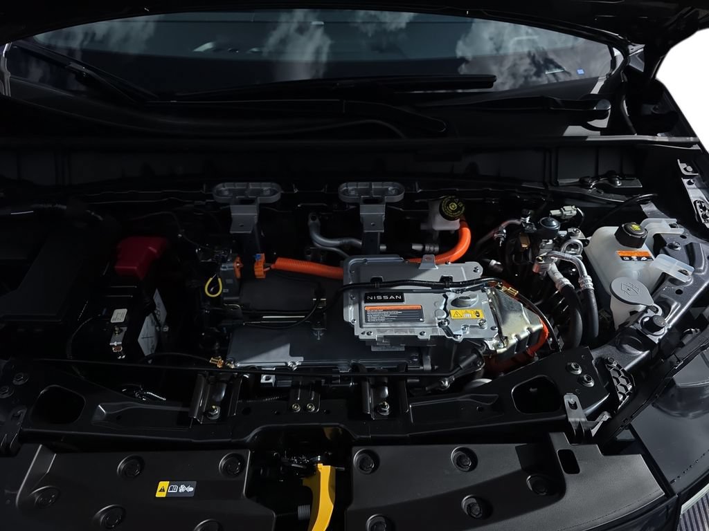 New 2026 Nissan Leaf SV+ w/ Floor Mat Package (SV+) FWD image 18