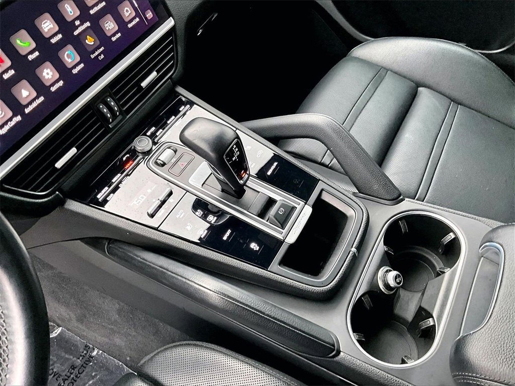 Used 2023 Porsche Cayenne image 17