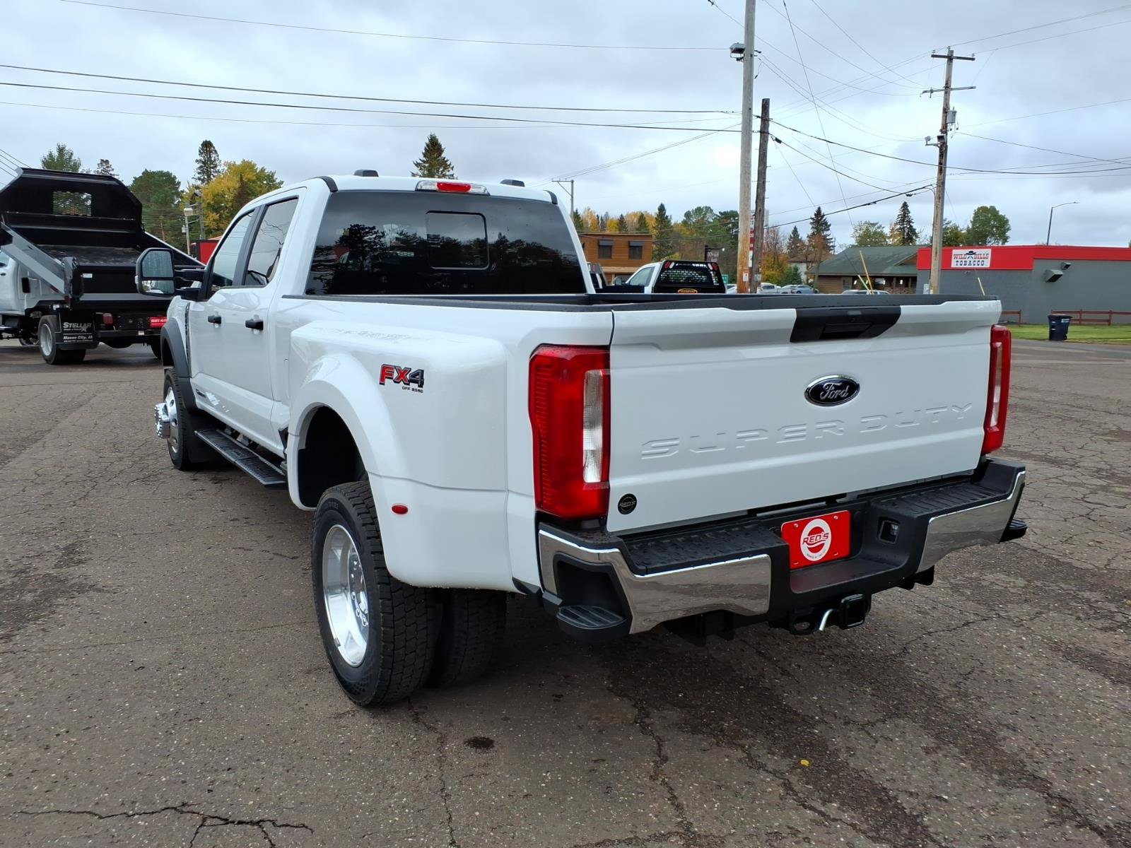 Used 2026 Ford F450 XL w/ XL Chrome Package AWD/4WD image 4