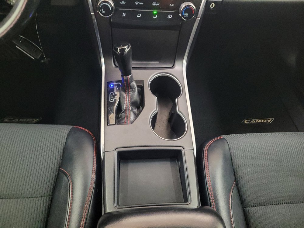 Used 2016 Toyota Camry SE FWD image 26
