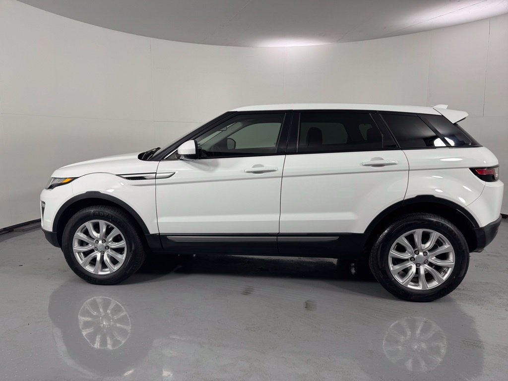 Used 2019 Land Rover Range Rover Evoque SE AWD/4WD image 10