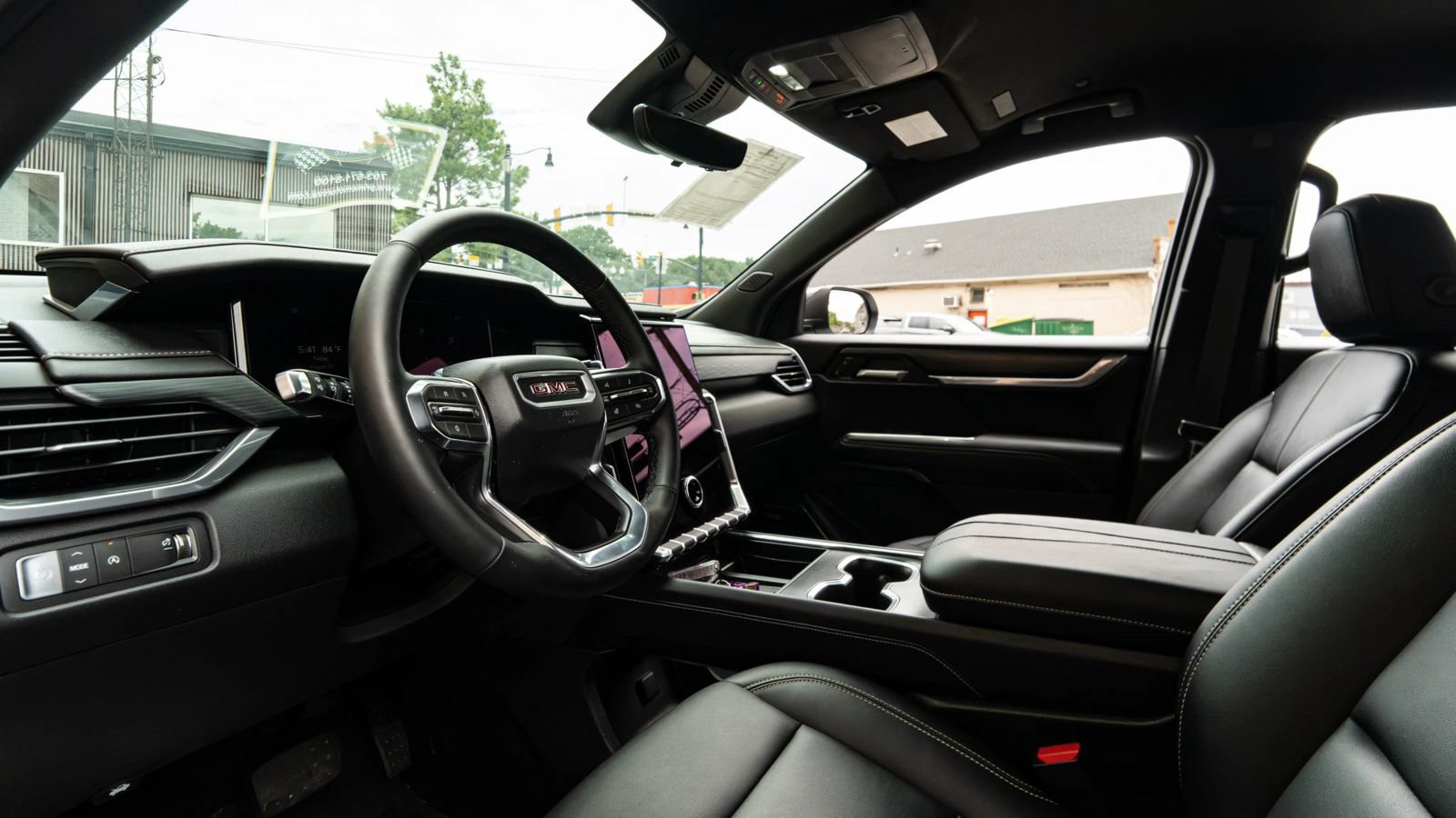 Used 2026 GMC Acadia Elevation w/ Elevation Premium Package FWD image 35