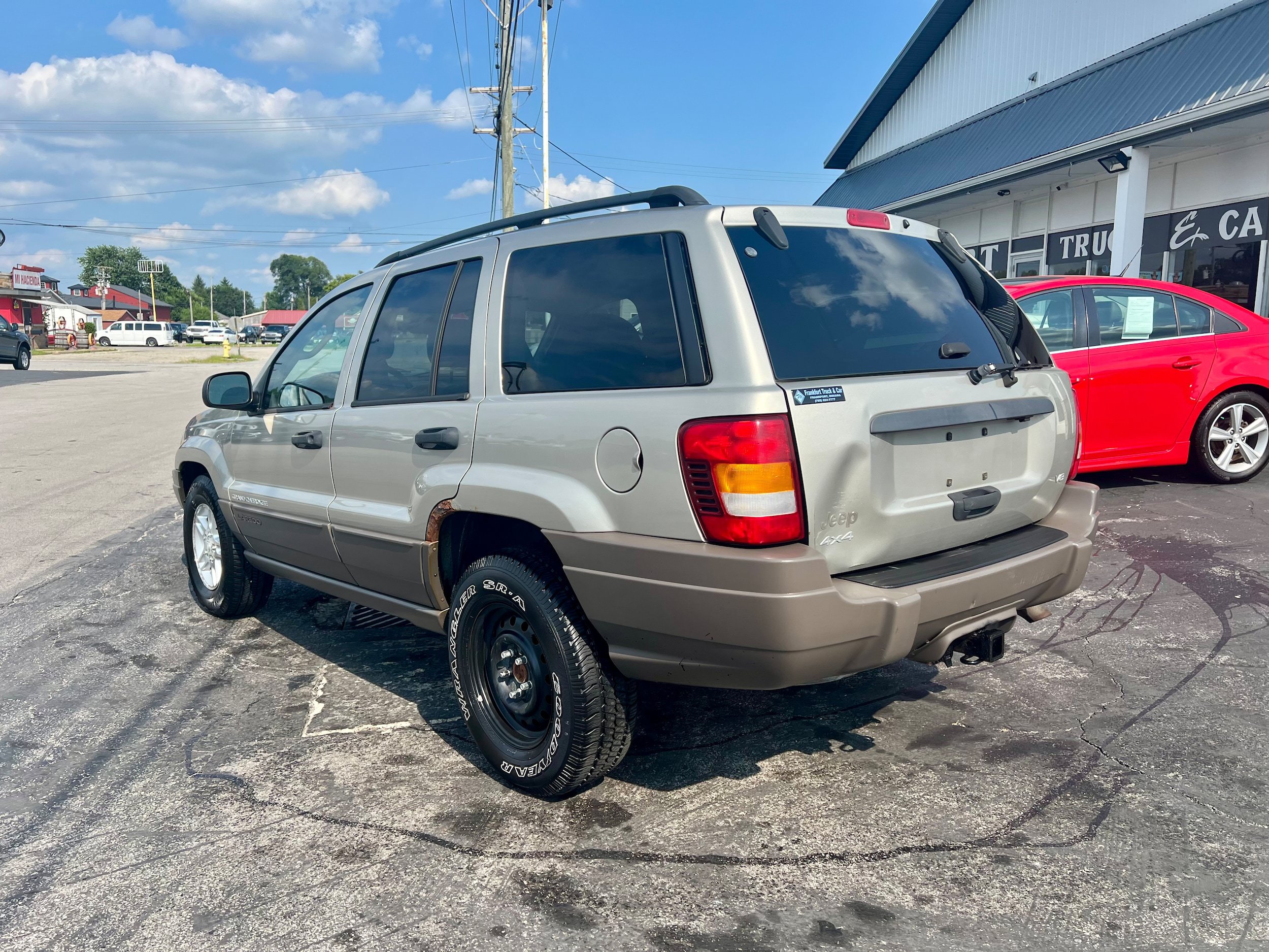 Used 2003 Jeep Grand Cherokee Laredo AWD/4WD image 7