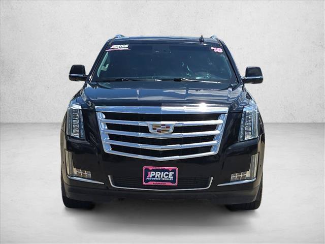 Used 2018 Cadillac Escalade Luxury RWD image 2