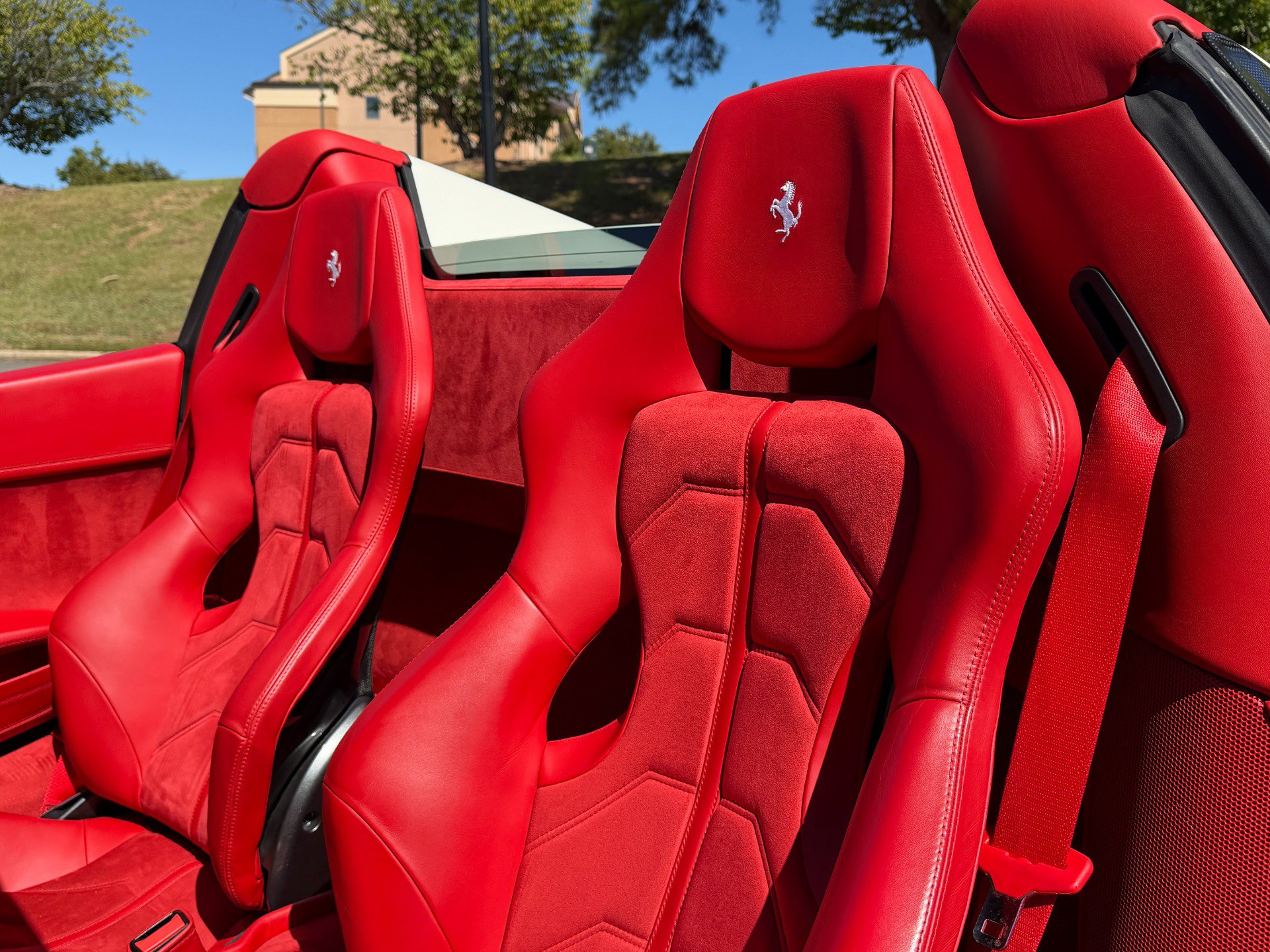 Used 2015 Ferrari 458 Spider RWD image 44