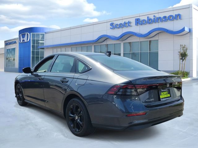 Certified 2025 Honda Accord SE image 3